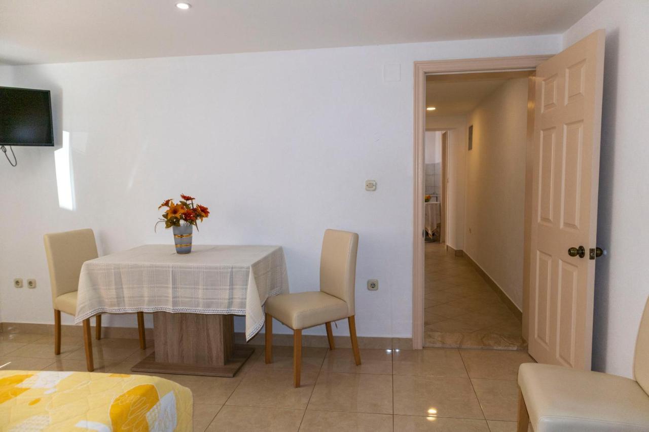 Apartments Ante มาคาร์สกา ภายนอก รูปภาพ